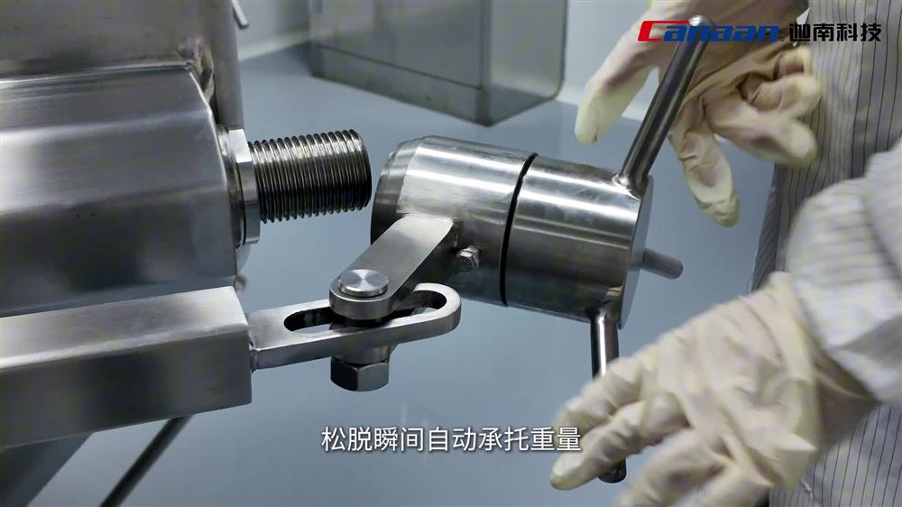 如何杜絕混合機(jī)操作中的墜落與液壓故障風(fēng)險(xiǎn)？