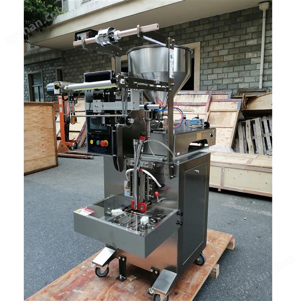 QD-60液體專用包裝機(jī)（三邊背封）